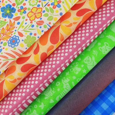 小さいロールNonwoven生地のテーブルクロス生物分解性袋の原料のポリプロピレン